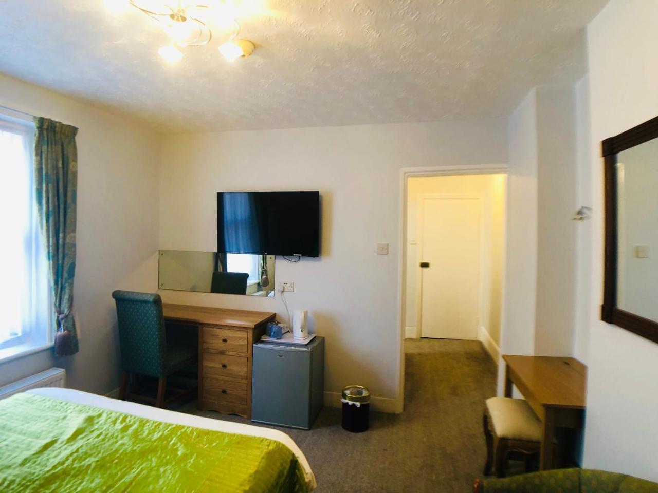 Ilfracombe House Hotel - Near Cliffs Pavilion Southend-on-Sea Exterior foto